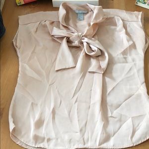 H&M Peach blouse Size 4